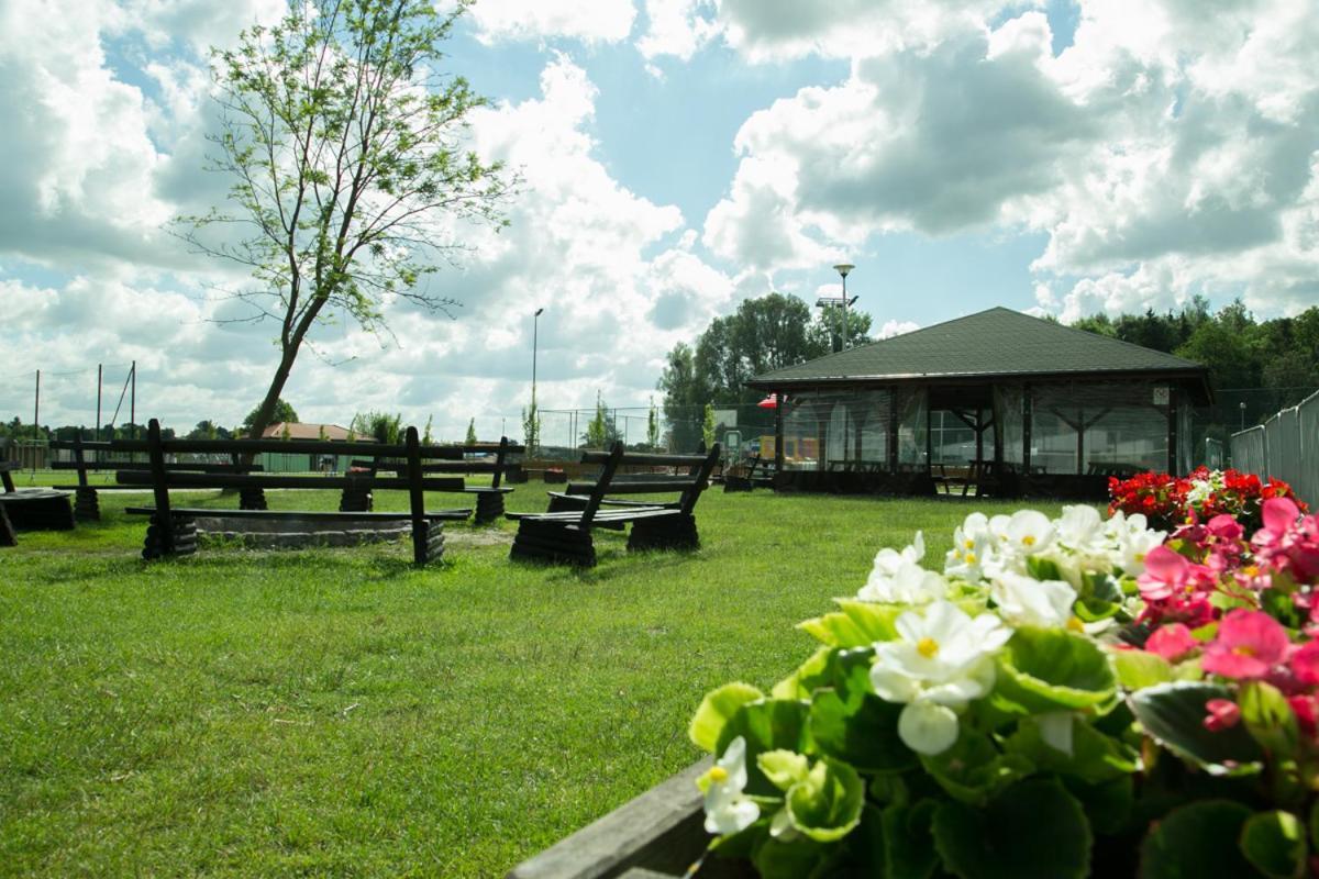 Camping Oaza Blonie Kornik Domki Standard - 3 Pokoje 외부 사진